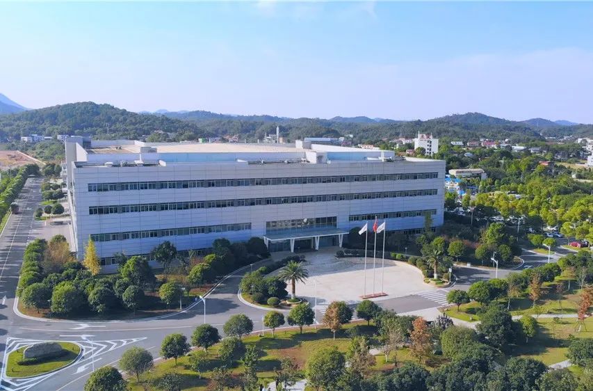 /information/images/2025/09/17/dbea5741dc1f0674ceb67d1c28edf022.jpg 中车时代半导体招聘简章.jpg